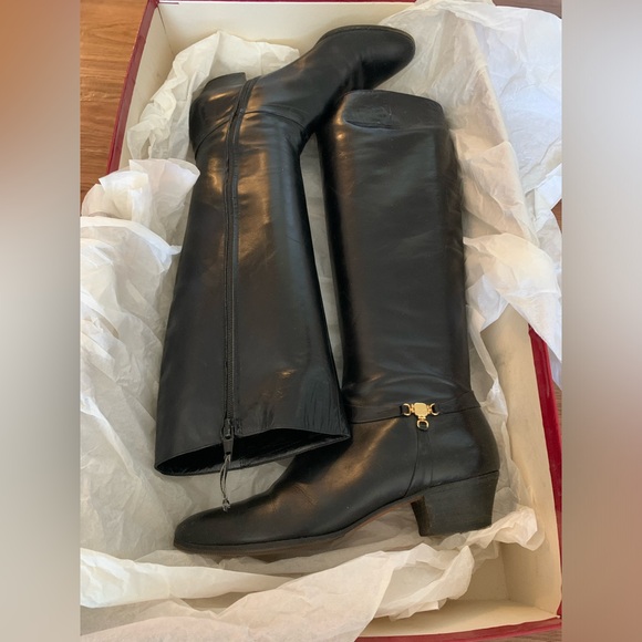 Vintage Salvatore Ferragamo Alisa Leather Boots 6.5 - Picture 3 of 9